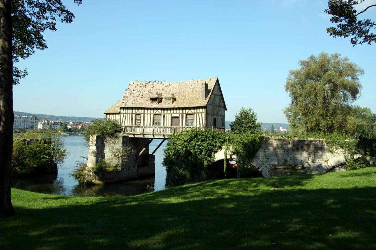 Studio De Celestine Vernon  Exterior foto